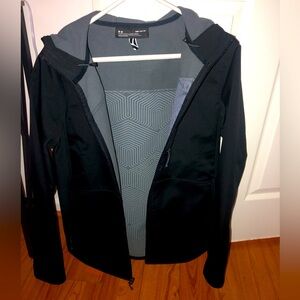 Under Armour ColdGear INFRARED Shield Hooded Jacket for Men M Fitted